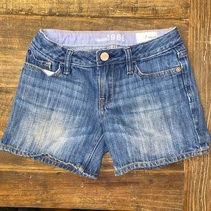 Gapkids size 7 regular denim shorts